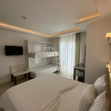 Hotel Maki 2*
