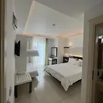 Maki فندق كاس