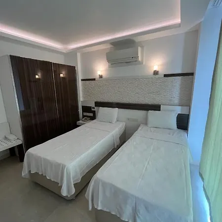 Hotel Maki 2*