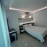Maki Hotel 2*